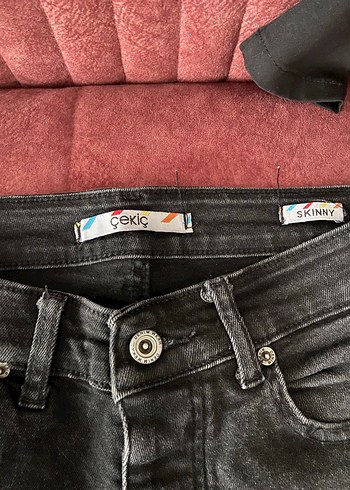 Siyah dar paça yırtmaçlı erkek pantolon - Görsel 2