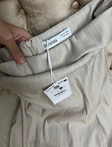 l Beden Stradivarius elbise