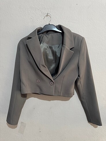 Gri Crop Blazer Ceket