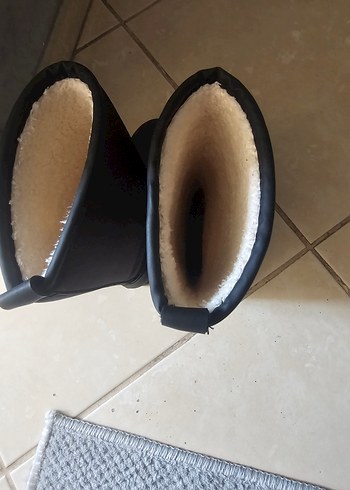 Kız Çocuk Minnie Baskılı Siyah Bot - Görsel 2