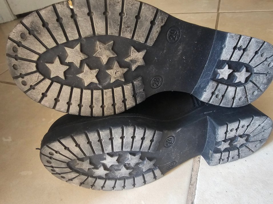 Kız Çocuk Minnie Baskılı Siyah Bot - Görsel 3