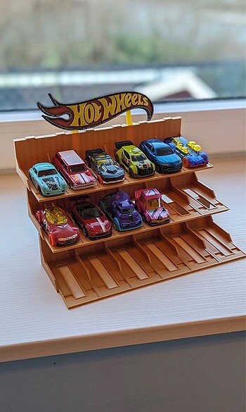  Hot Wheels Araba Rafı (4 Katlı) 
