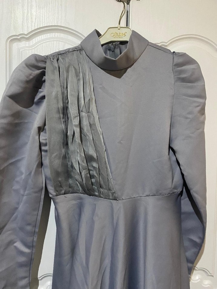 Uzun Kollu Gri Drapeli Uzun Abiye Elbise - Görsel 2