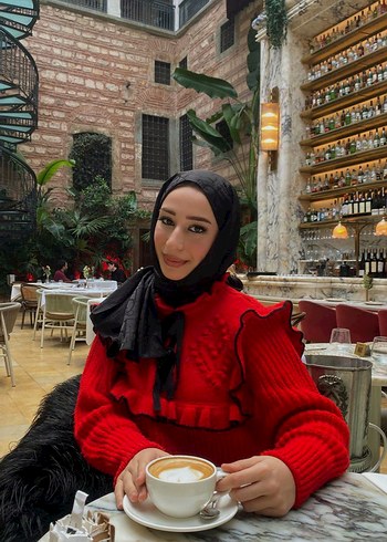 Kırmızı kurdeleli kazak - Görsel 2