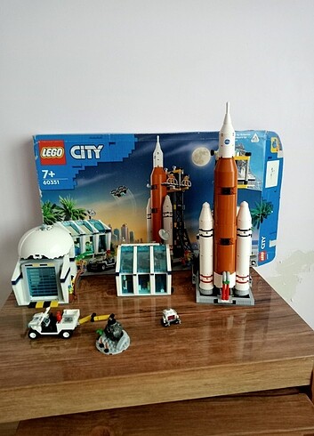 LEGO 60351 UZAY İSTASYONU 