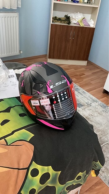 LS2 kadın kask - Görsel 3