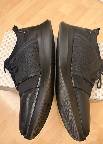 Siyah Bağcıklı Erkek Spor Bot - Görsel 3