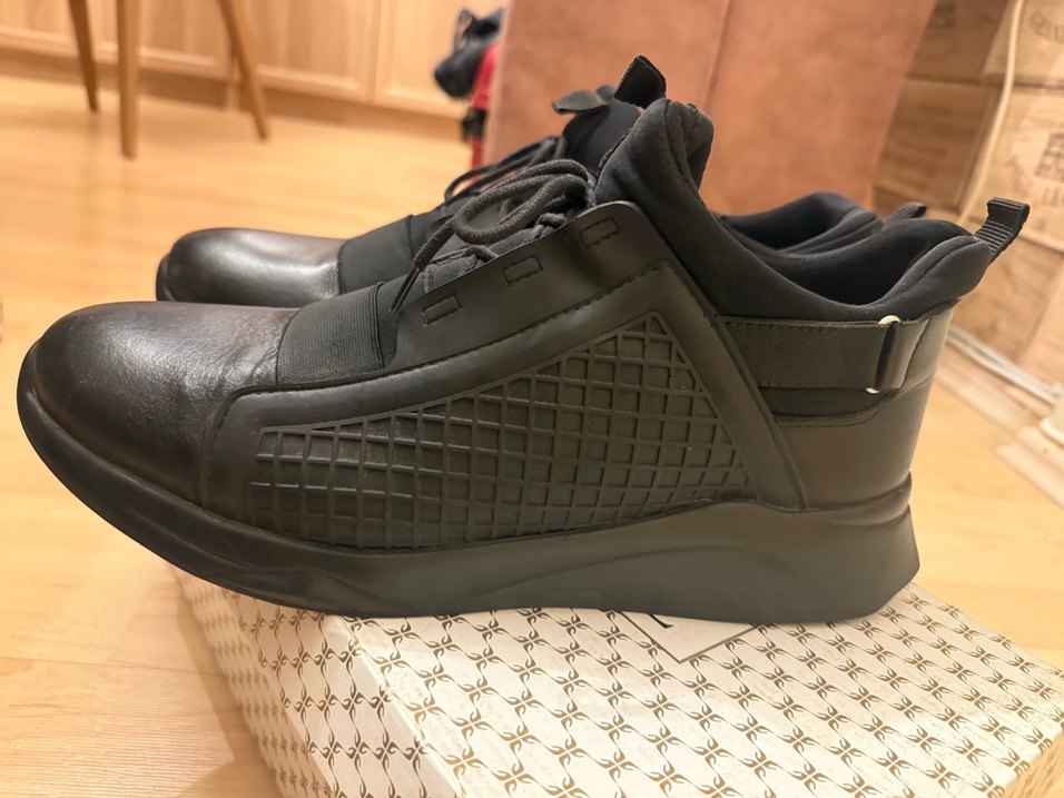 Siyah Bağcıklı Erkek Spor Bot - Görsel 4