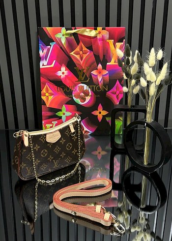 Louis Vuitton Zincir Detaylı Çok Renkli Kadın Çanta