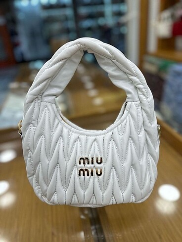 Beden Miu Miu Baget