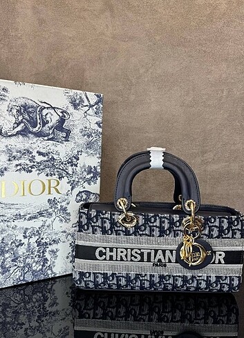 Chiristian dior A+++