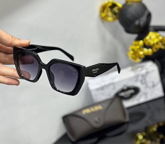 Prada Prada