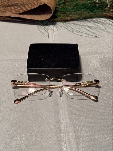 Beden Cartier Gold Leopar Desenli Gözlük