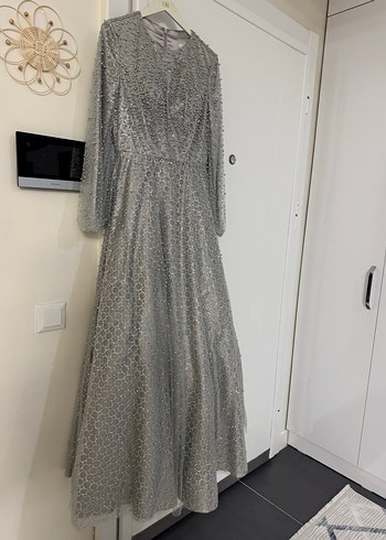 Uzun Gri Kadın Abiye Elbise - Görsel 2