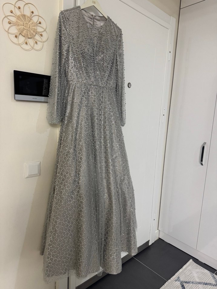 Uzun Gri Kadın Abiye Elbise - Görsel 2