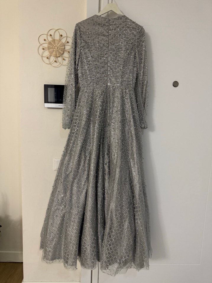 Uzun Gri Kadın Abiye Elbise - Görsel 4