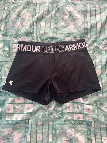 Under Armour Kısa siyah tayt