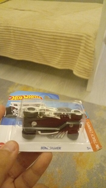 Beden Th hot wheels sifir