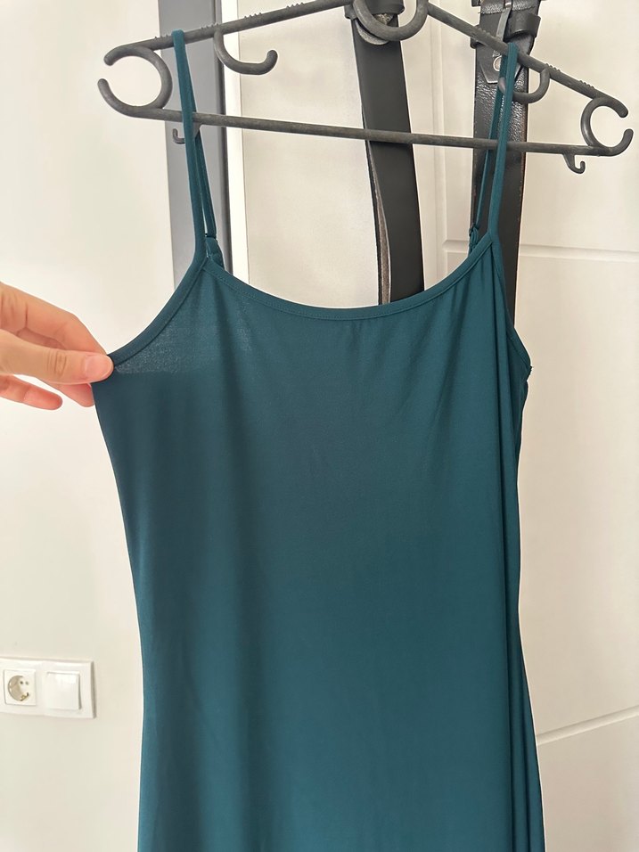 Yeşil İnce Askılı Uzun Elbise - Görsel 2