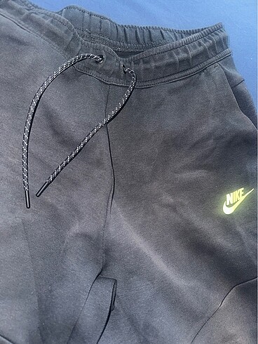 m Beden siyah Renk Nike tech fleece eşofman