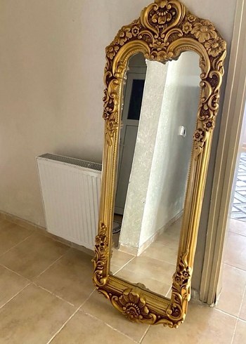 Parlak Altın Renkli Dekoratif Boy Aynası