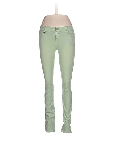 Stradivarius Düz Kesim %70 İndirimli.
