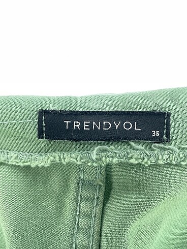 36 Beden yeşil Renk Trendyol & Milla Düz Kesim %70 İndirimli.