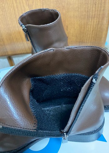 Kahverengi Deri Kadın Dolgu Topuklu Bot - Görsel 4