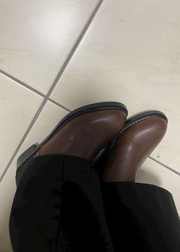 Kahverengi Deri Kadın Dolgu Topuklu Bot - Görsel 5