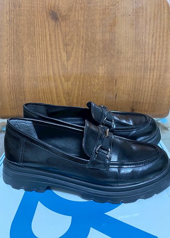 Siyah Tokalı Kadın Loafer - Görsel 3