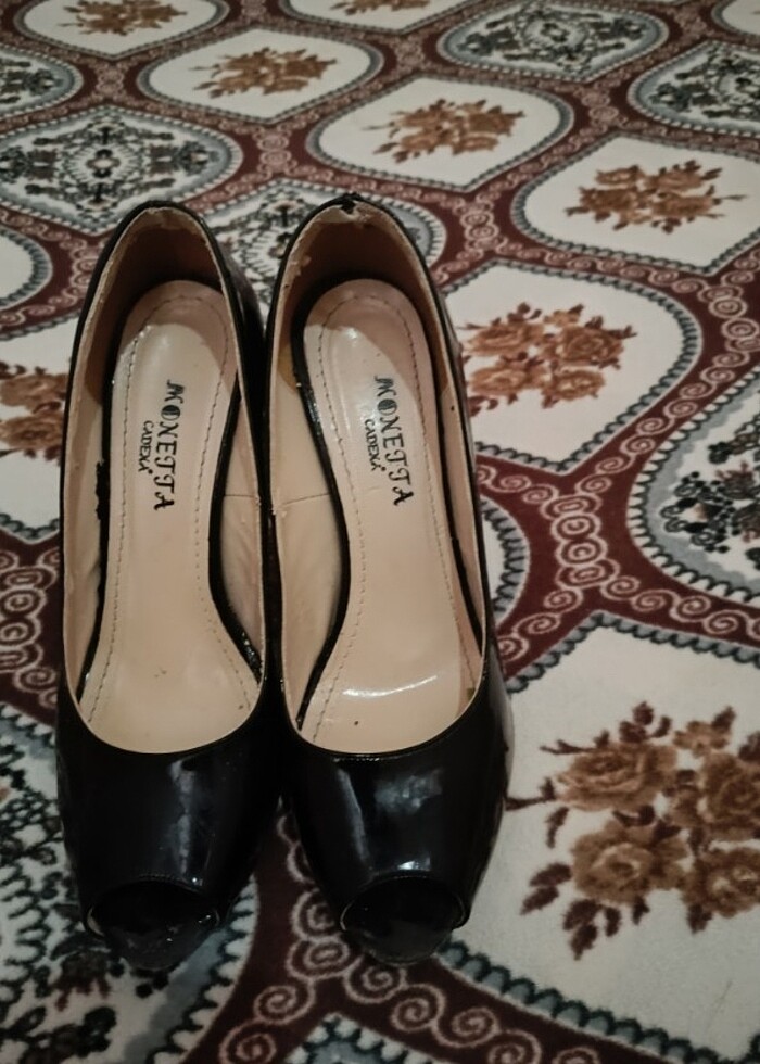 Siyah topuklu  - Görsel 2