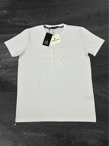 Calvin Klein Beyaz Tişört