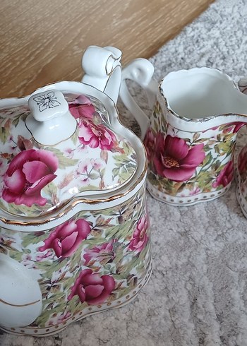 Beyaz Porselen Gri ve Pembe Çiçekli Demlik Seti - Görsel 2