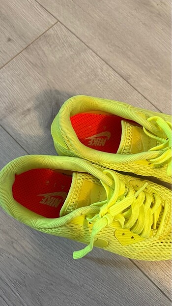 40 Beden Nike Orjinal MarmaraForumdan alındı Kadın ve Erkek giyebilir
