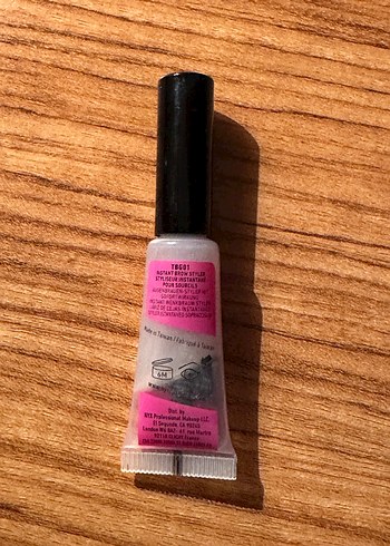NYX NYX Parlak Pembe Dudak Parlatıcısı