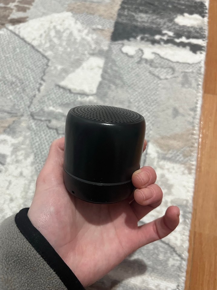 Kompakt Siyah Bluetooth Hoparlör - Görsel 5