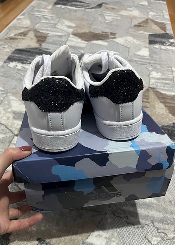 Adidas Kadın Spor Ayakkabı - Görsel 2