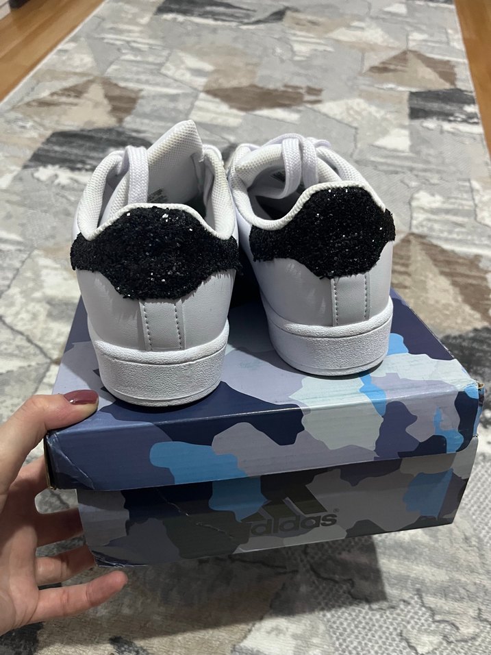 Adidas Kadın Spor Ayakkabı - Görsel 2