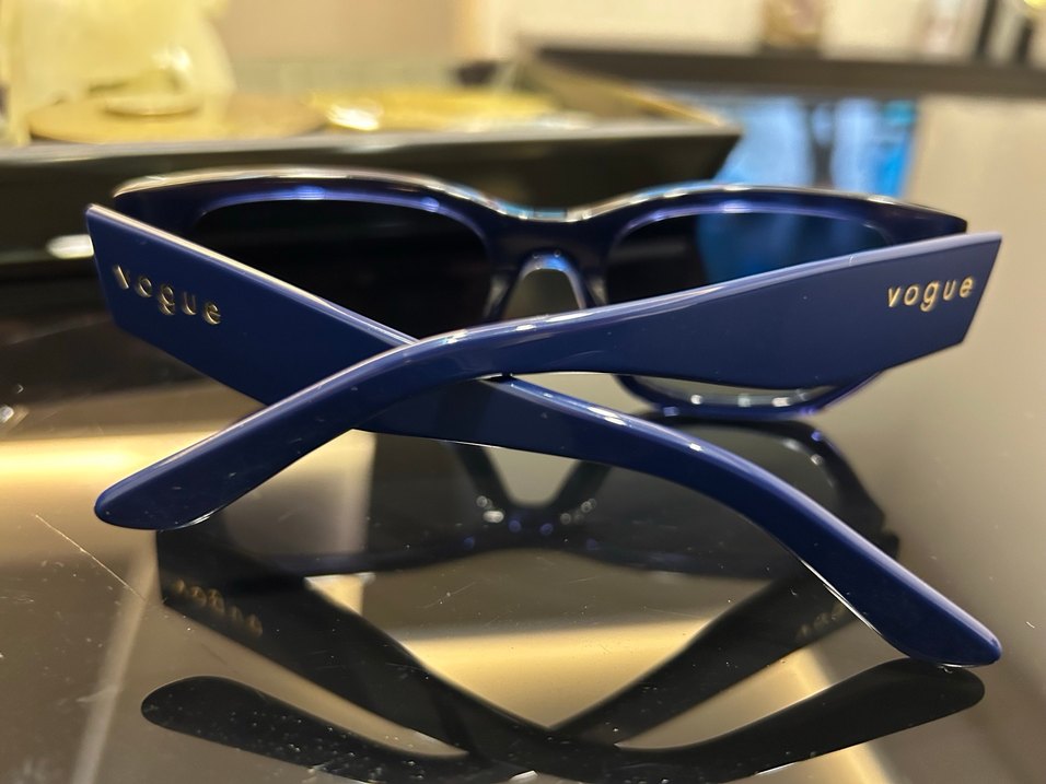 Vogue Güneş Gözlüğü HEDİYELİ - Görsel 5