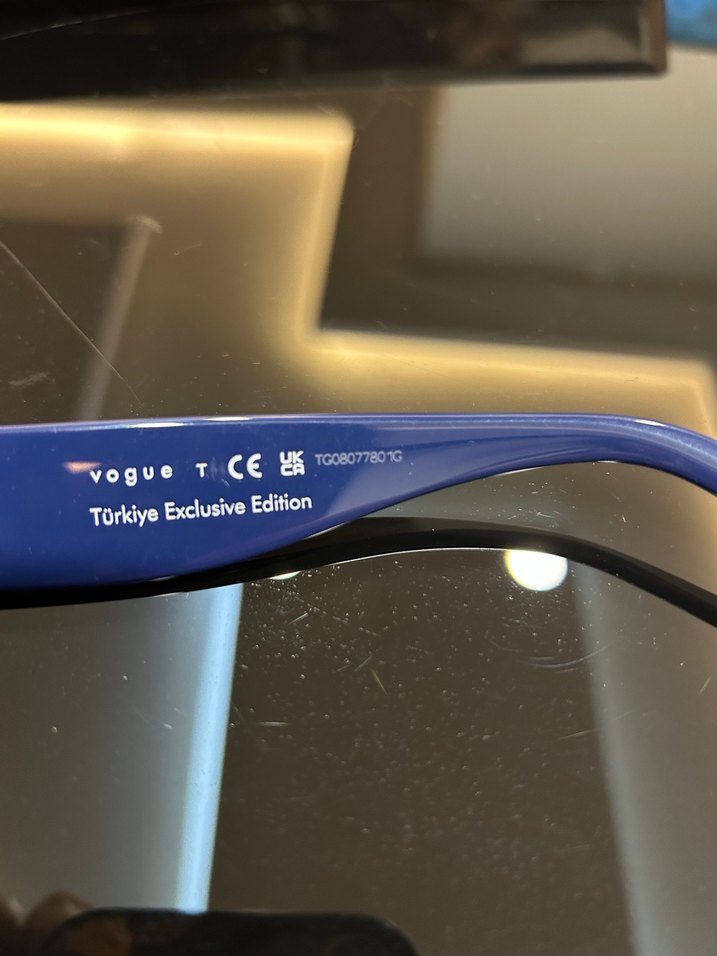 Vogue Güneş Gözlüğü HEDİYELİ - Görsel 3