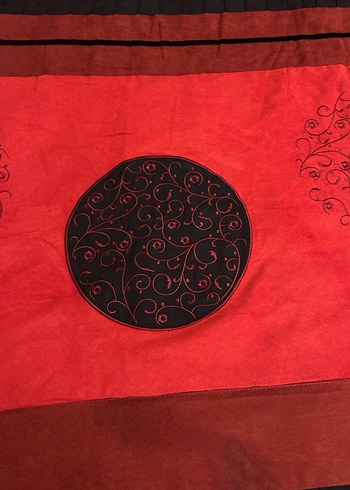 Siyah Kırmızı Yatak Örtüsü - HEDİYELİ - Görsel 3