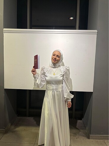 Tesettür nikah elbisesi