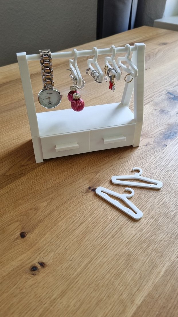 Beyaz Makyaj ve Takı Düzenleyici - Görsel 4