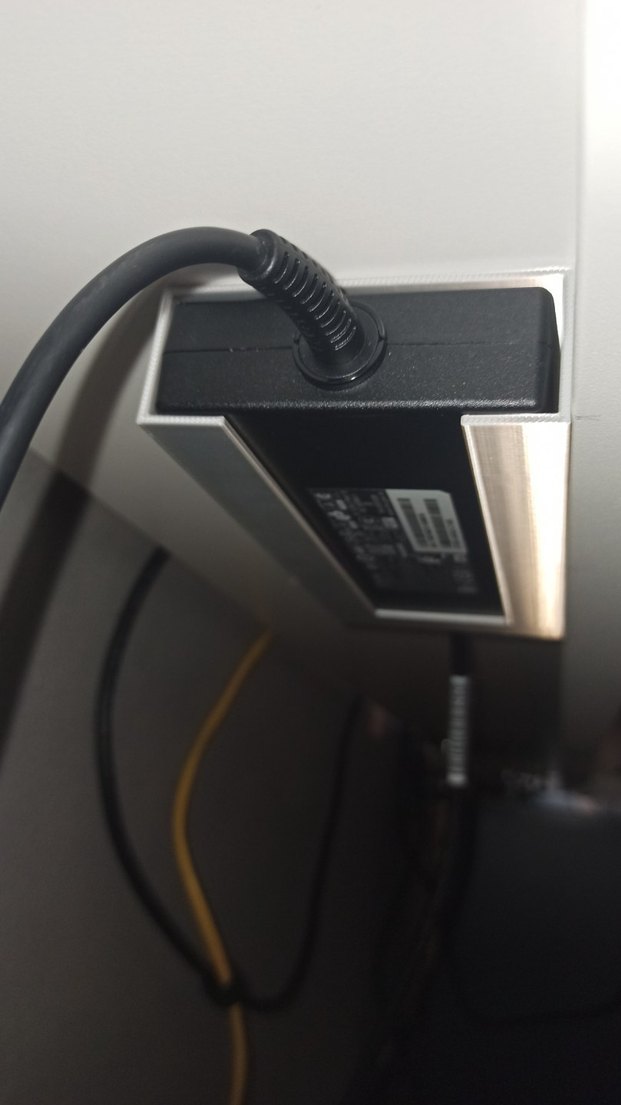 Laptop Adaptör Tutucu  - Görsel 2