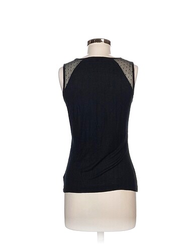 m Beden French Connection T-shirt %70 İndirimli.