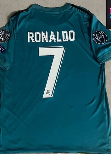 REAL MADRİD RONALDO FORMA