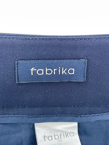 38 Beden lacivert Renk Fabrika Düz Kesim %70 İndirimli.