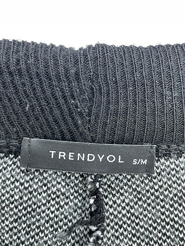 universal Beden siyah Renk Trendyol & Milla Düz Kesim %70 İndirimli.