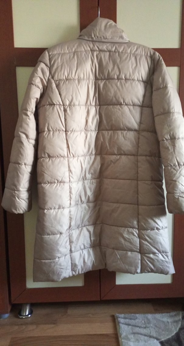 Düğmeli Bej Kadın Kışlık Mont - Görsel 4