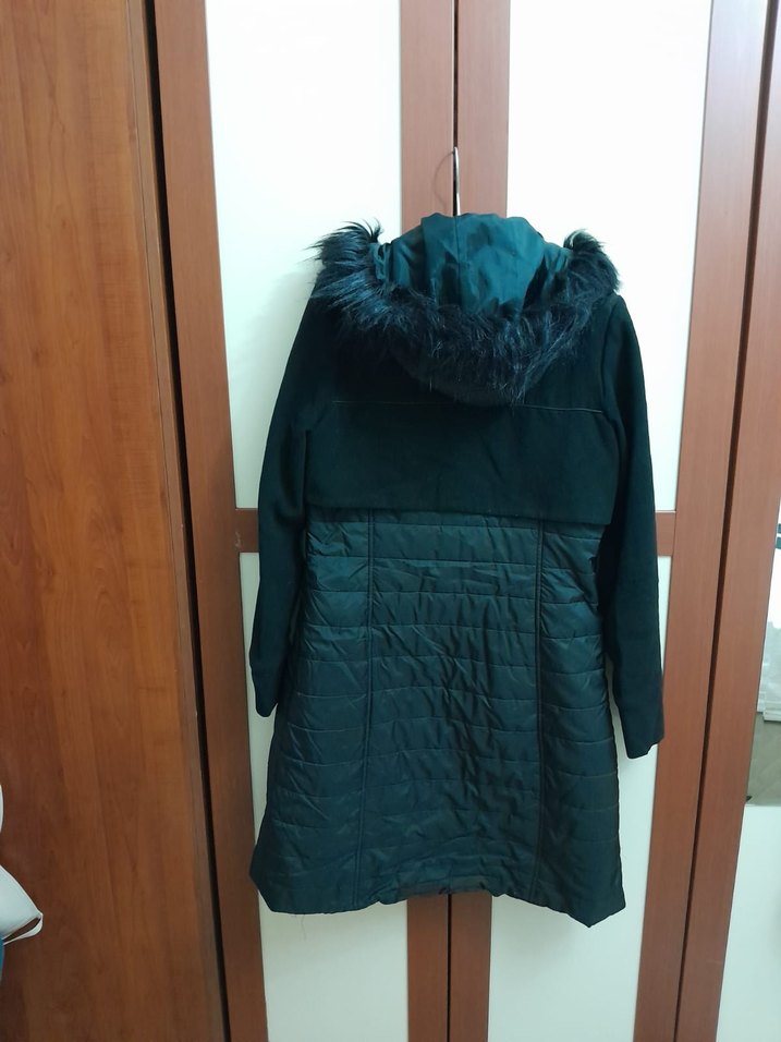 Siyah Kürklü Uzun Kadın Kışlık Mont - Görsel 2